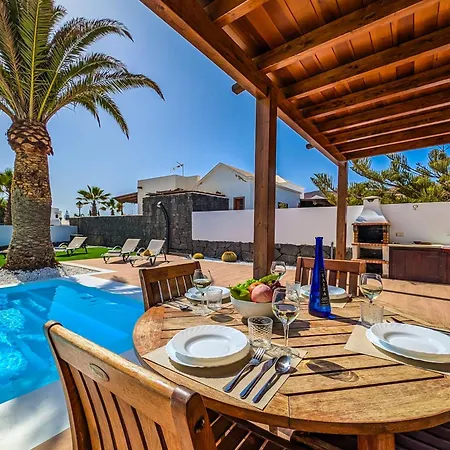 Nyaraló Axular With Heated Private Pool Playa Blanca