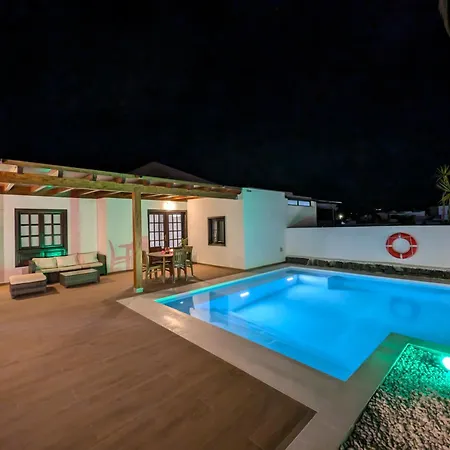 Axular With Heated Private Pool Nyaraló