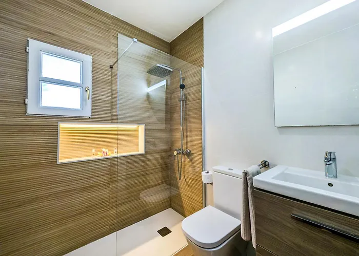 Axular With Heated Private Pool