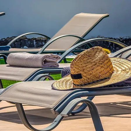 בית נופש Axular With Heated Private Pool