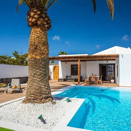 Axular With Heated Private Pool Vakantiehuis *