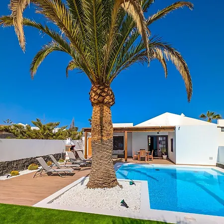 Vakantiehuis Axular With Heated Private Pool