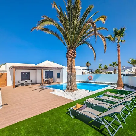 Axular With Heated Private Pool Tatil Evi *