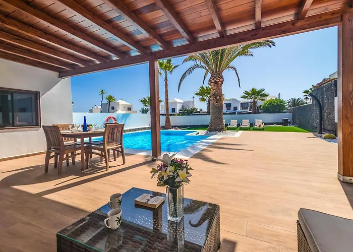 Axular With Heated Private Pool